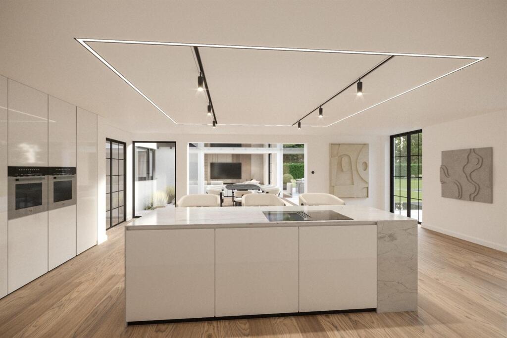 6 bedroom detached house for sale in Bankhall Lane, Hale, WA15